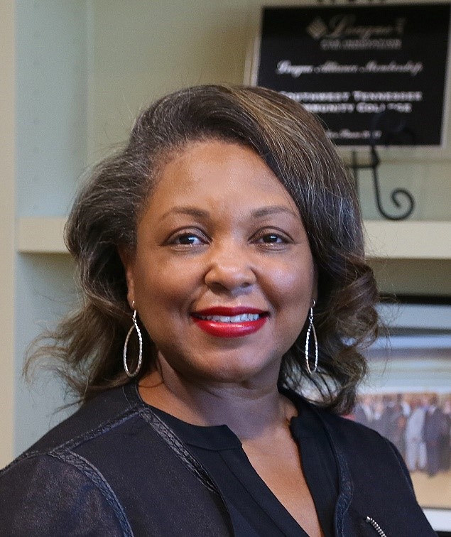 Dr. Tracy Hall