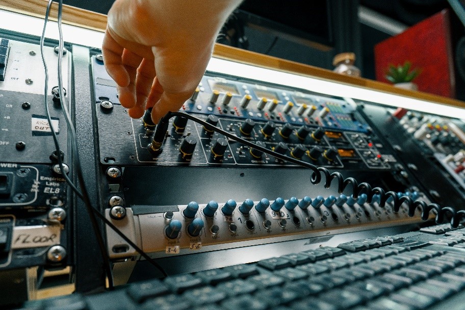 Southwest students have the opportunity to pursue careers in the music industry thanks to the College’s Commercial Music Technical Certificate. 